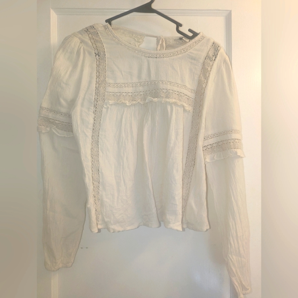 American Eagle Outfitters long sleeve blouse, size Medium